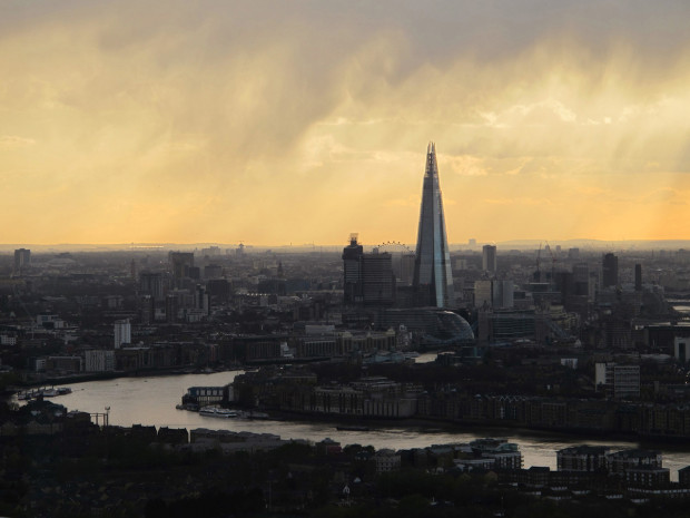 Before the FireLondon from Canary Wharf